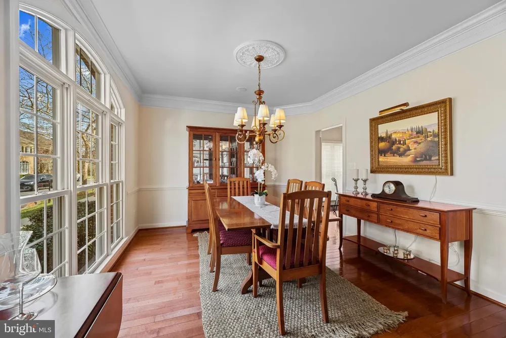 707 Pilot House Dr, Annapolis, MD 21401