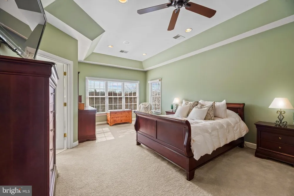 707 Pilot House Dr, Annapolis, MD 21401