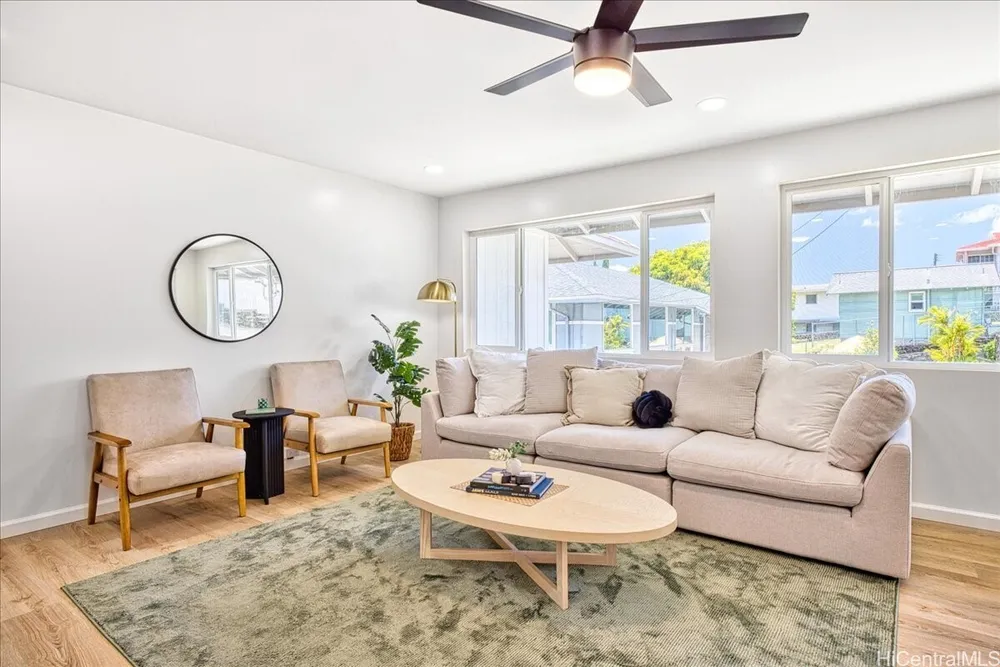 741 Alewa Dr, Honolulu, HI 96817