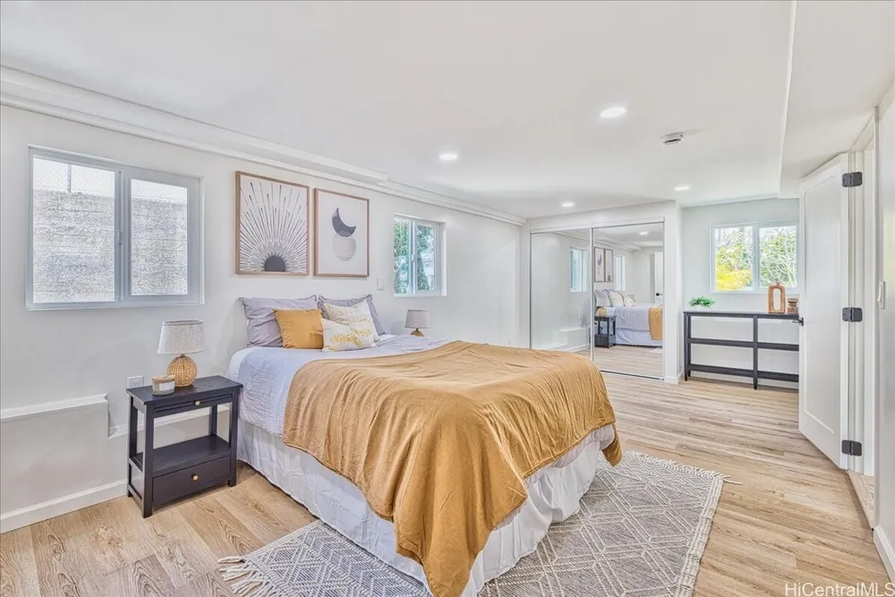 741 Alewa Dr, Honolulu, HI 96817