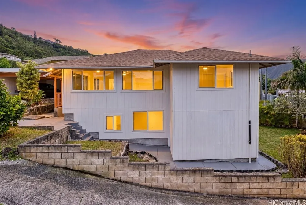 741 Alewa Dr, Honolulu, HI 96817