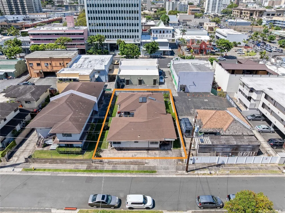 1134 Alohi Way, Honolulu, HI 96814