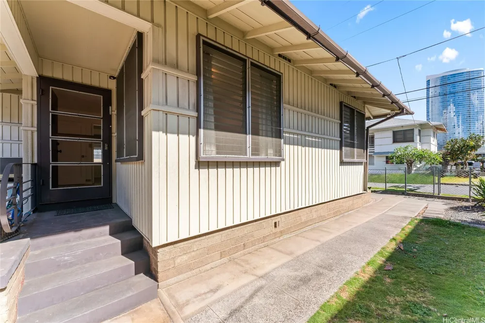 1134 Alohi Way, Honolulu, HI 96814