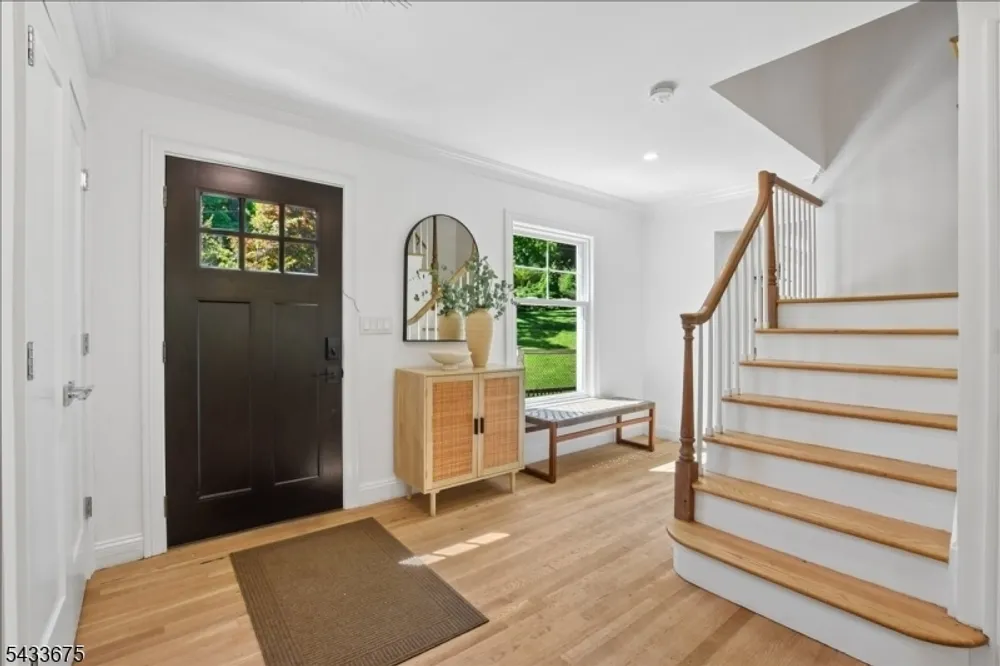54 Blackberry Ln, Morristown, NJ 07960