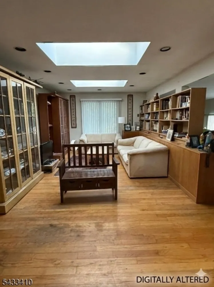 181 W Hobart Gap Rd, Essex, Livingston Township, NJ 07039