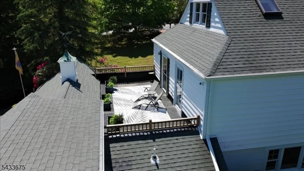 54 Blackberry Ln, Morristown, NJ 07960