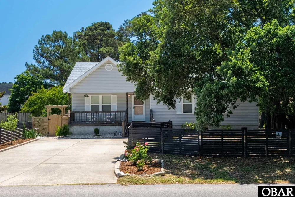 903 Holly St, Kill Devil Hills, NC 27948
