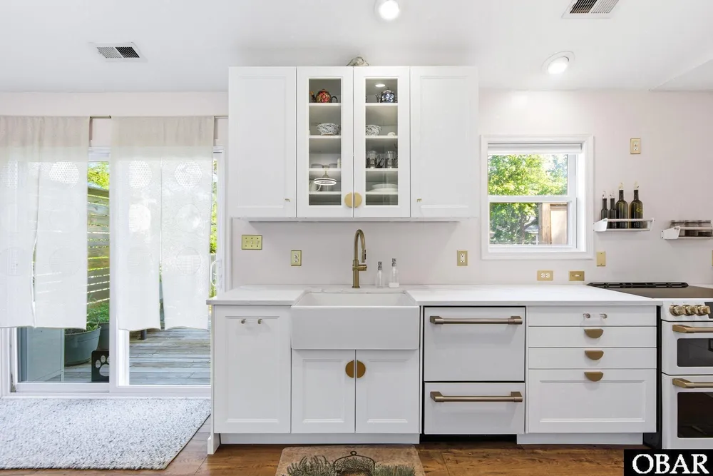 903 Holly St, Kill Devil Hills, NC 27948