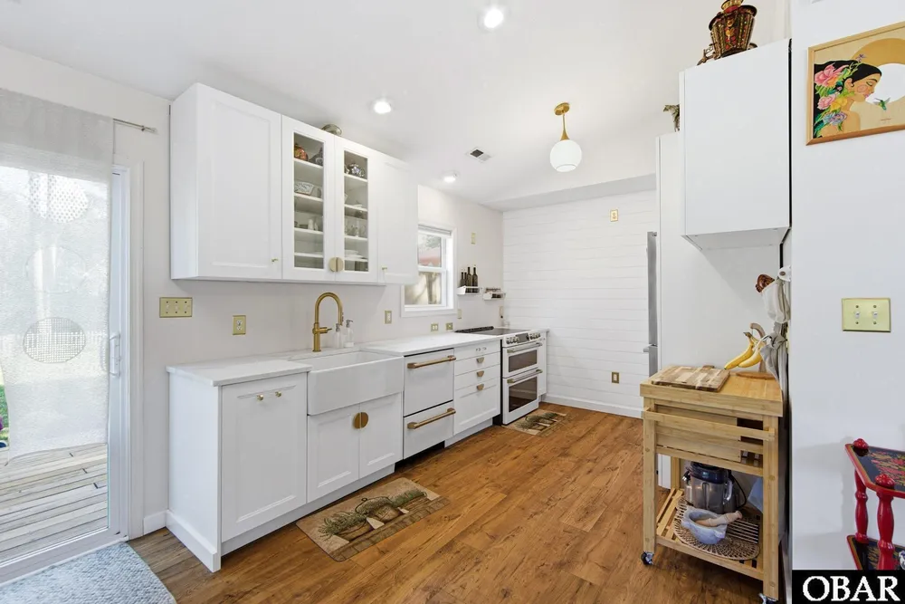 903 Holly St, Kill Devil Hills, NC 27948