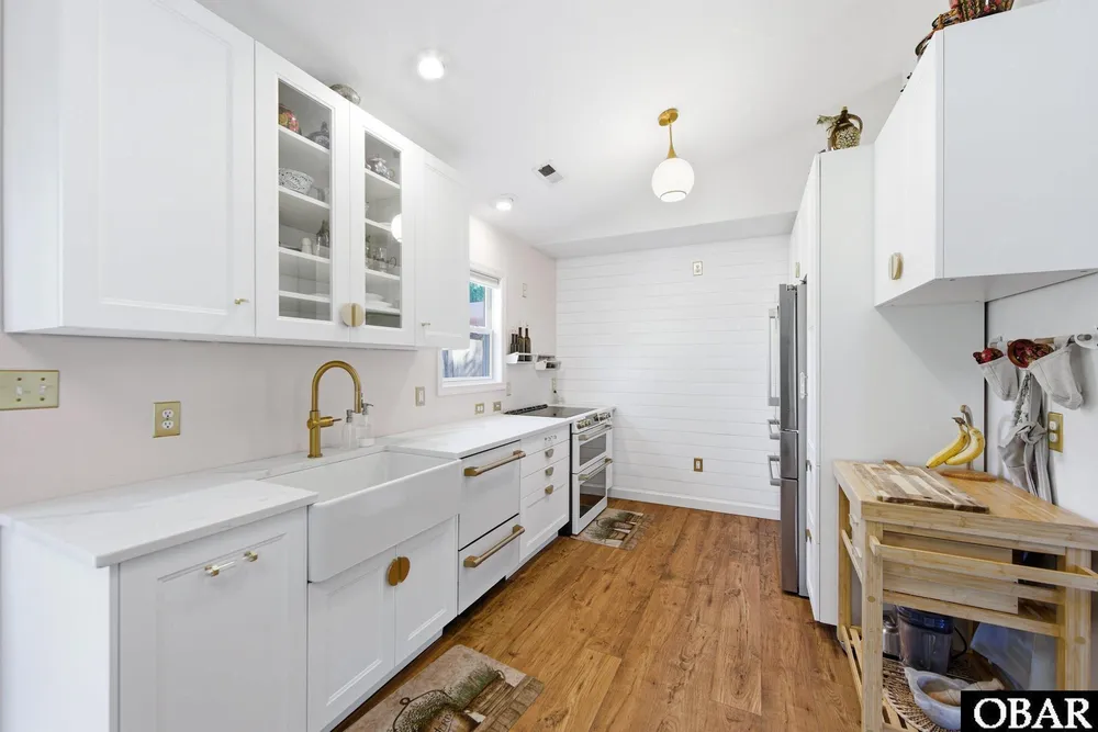 903 Holly St, Kill Devil Hills, NC 27948