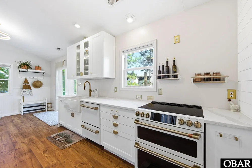 903 Holly St, Kill Devil Hills, NC 27948