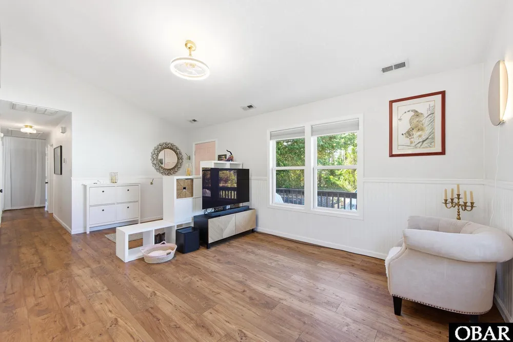 903 Holly St, Kill Devil Hills, NC 27948