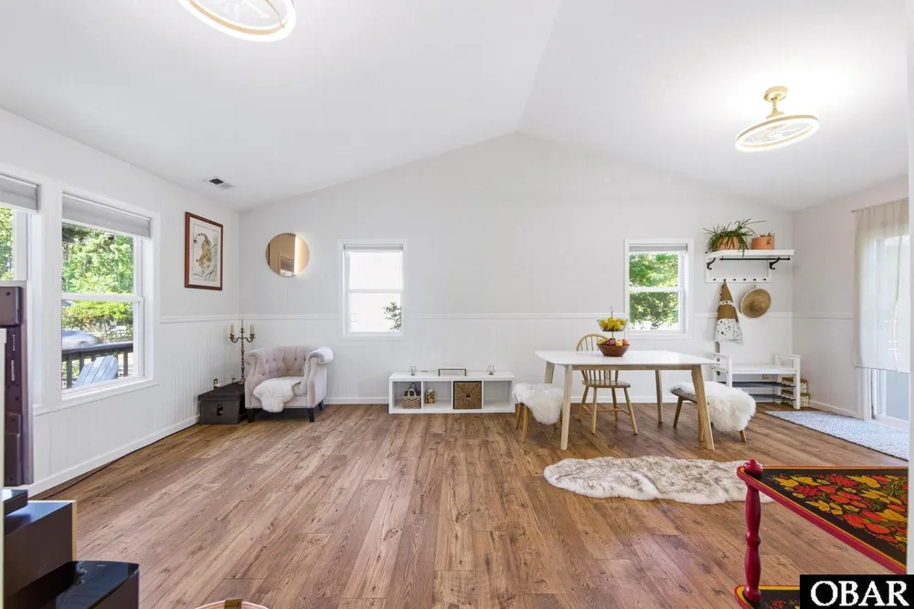 903 Holly St, Kill Devil Hills, NC 27948
