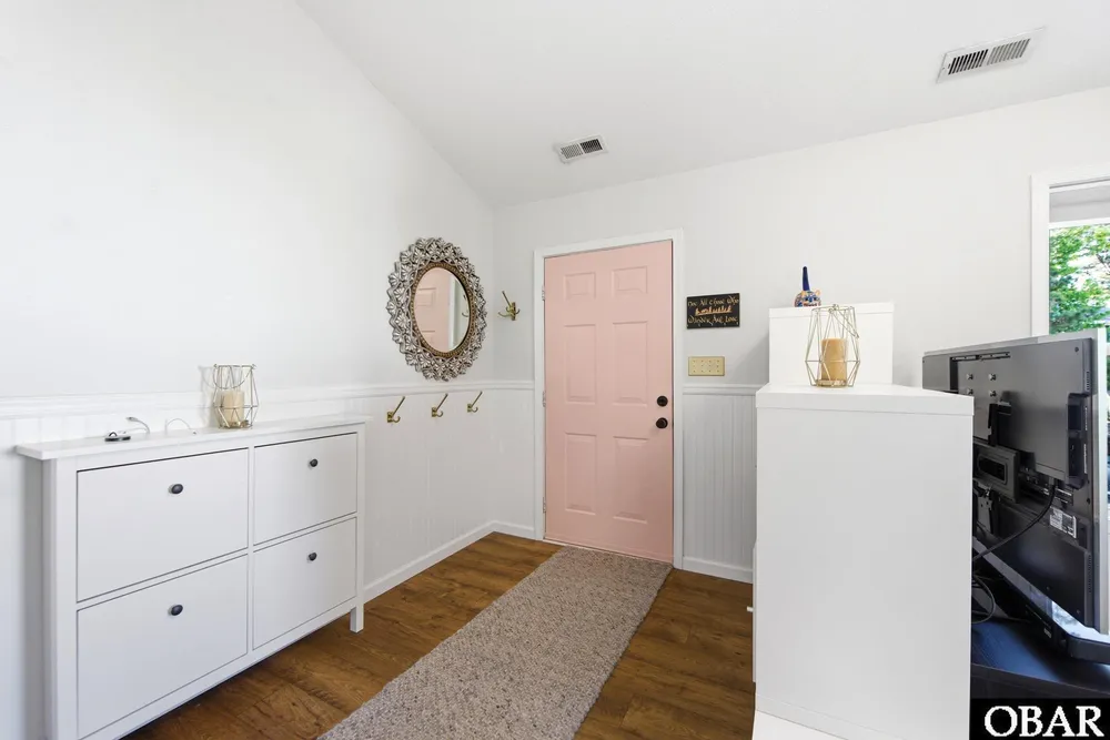 903 Holly St, Kill Devil Hills, NC 27948