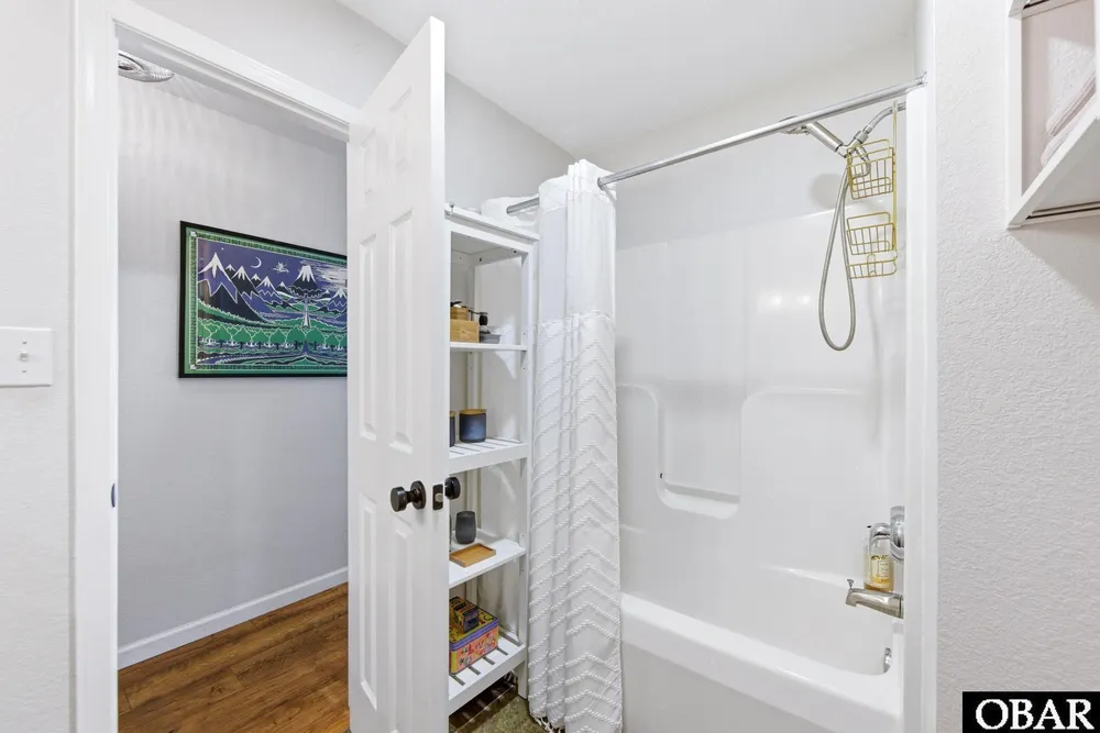 903 Holly St, Kill Devil Hills, NC 27948