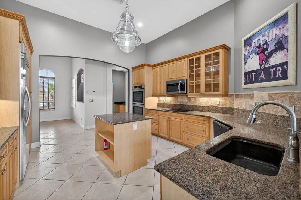 886 SW GRAND RESERVES BLVD, Port St Lucie, FL 34986