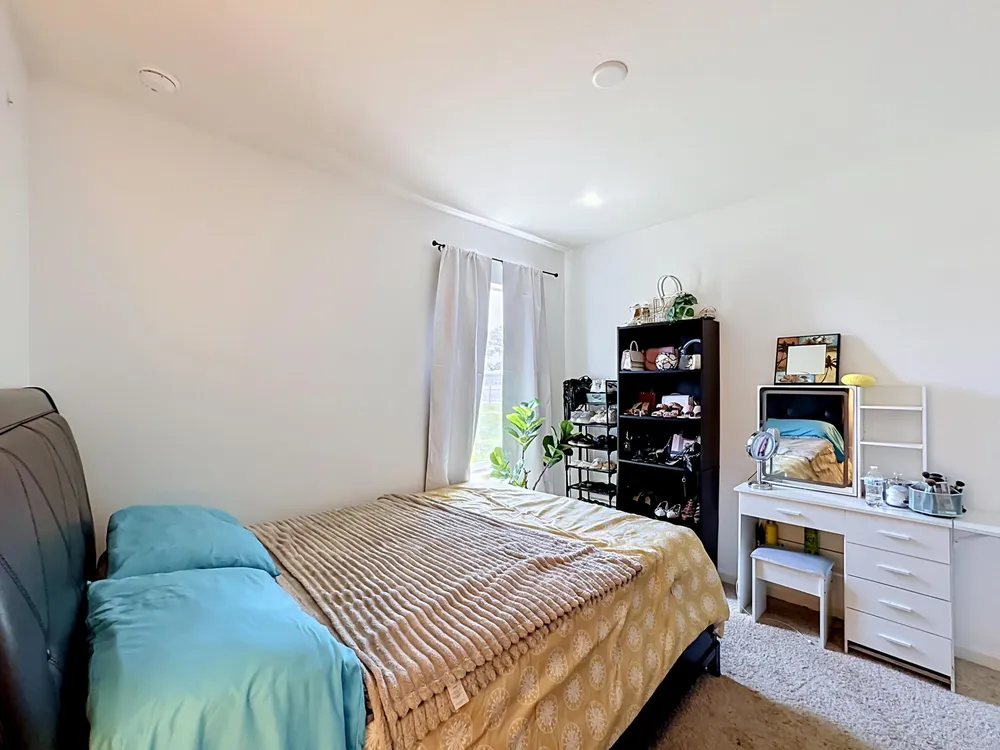 525 SW Twig Ave, Port St Lucie, FL 34983