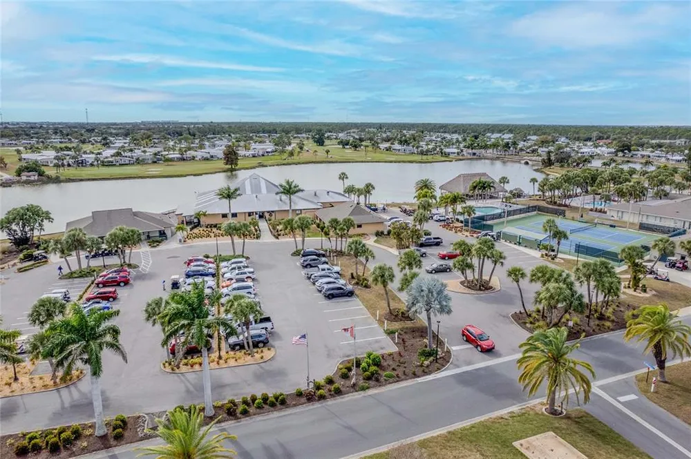 2100 Kings Hwy, Punta Gorda, FL 33980