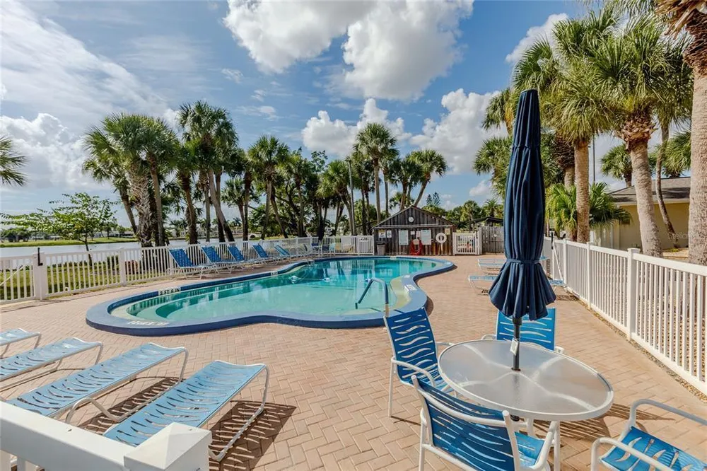 2100 Kings Hwy, Punta Gorda, FL 33980