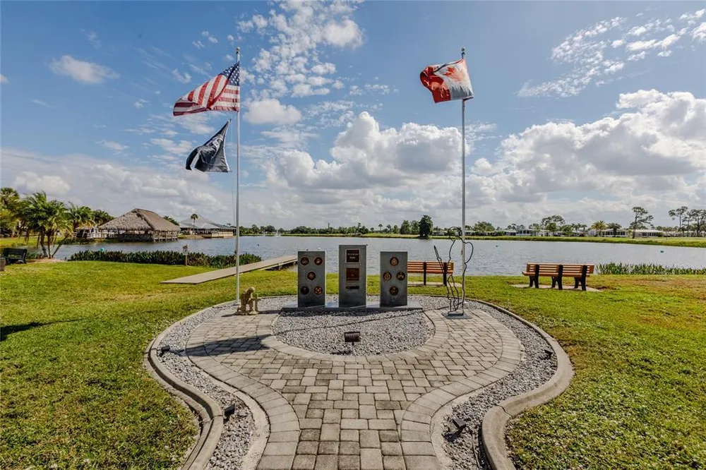 2100 Kings Hwy, Punta Gorda, FL 33980
