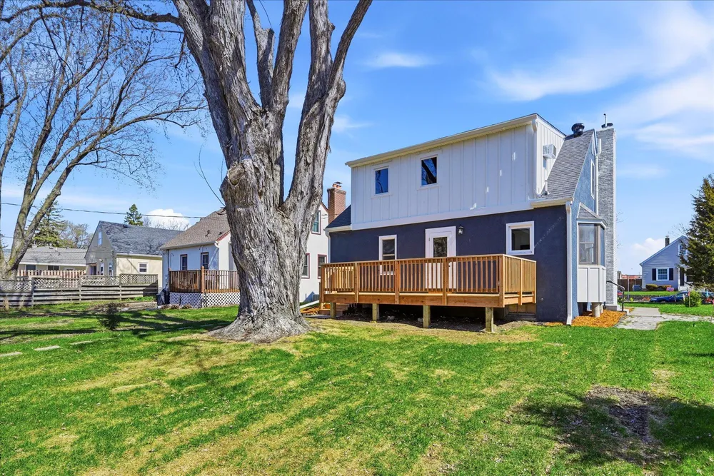 3370 Library Ln, St Louis Park, MN 55426