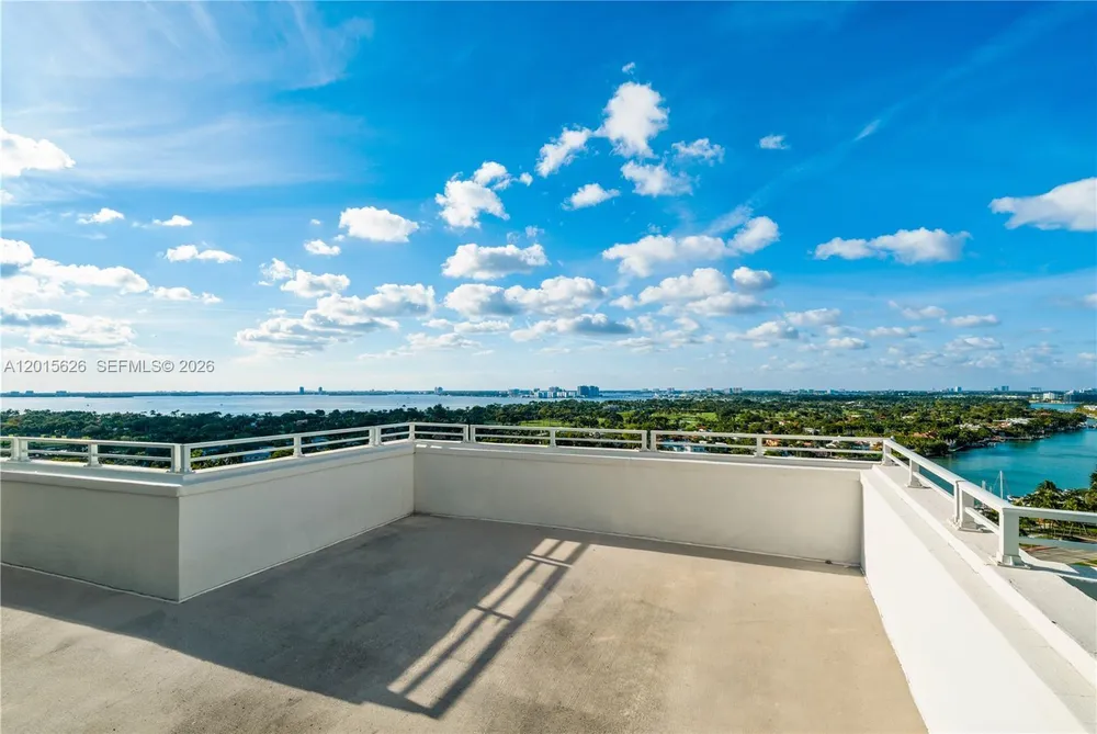 5255 Collins Ave, Miami Beach, FL 33140