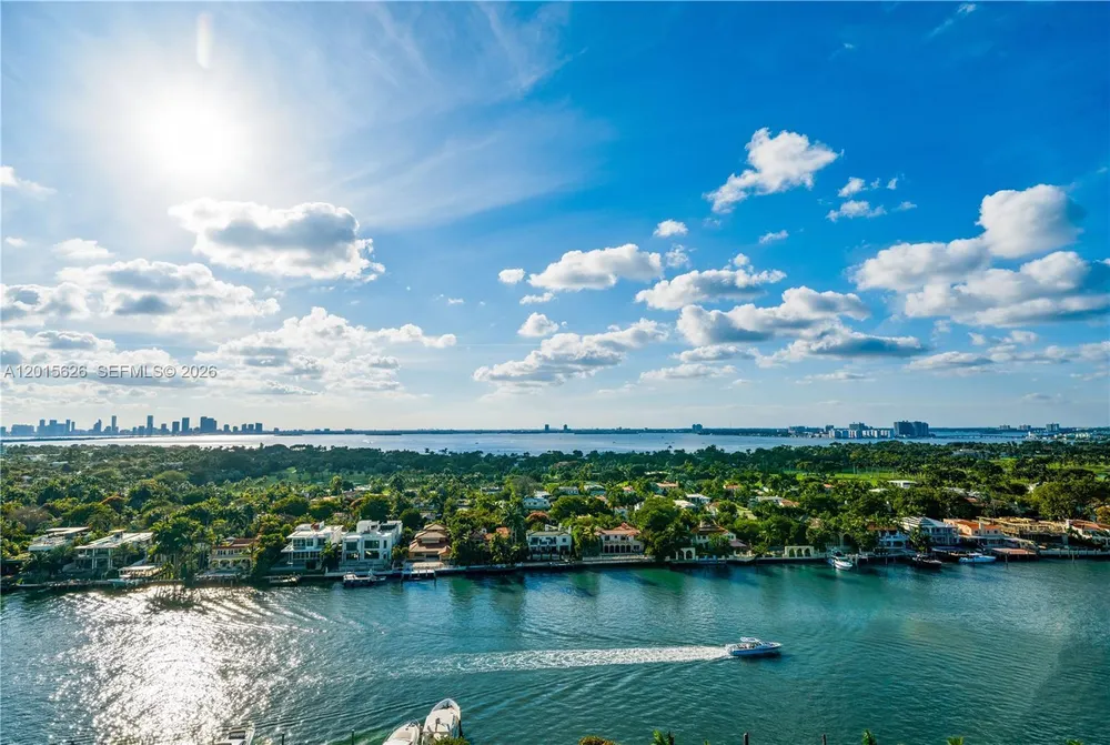 5255 Collins Ave, Miami Beach, FL 33140