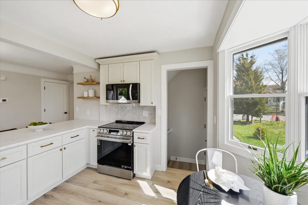3370 Library Ln, St Louis Park, MN 55426