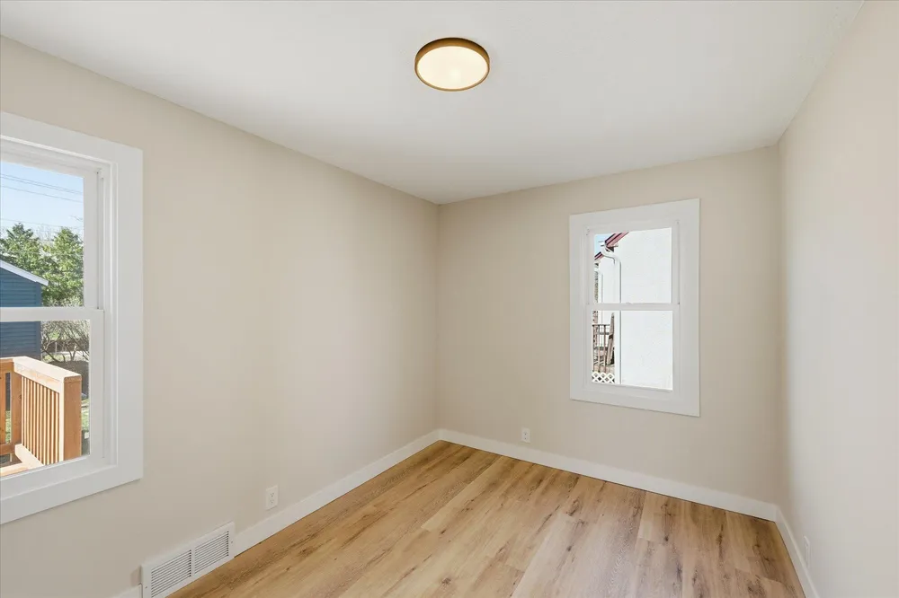 3370 Library Ln, St Louis Park, MN 55426