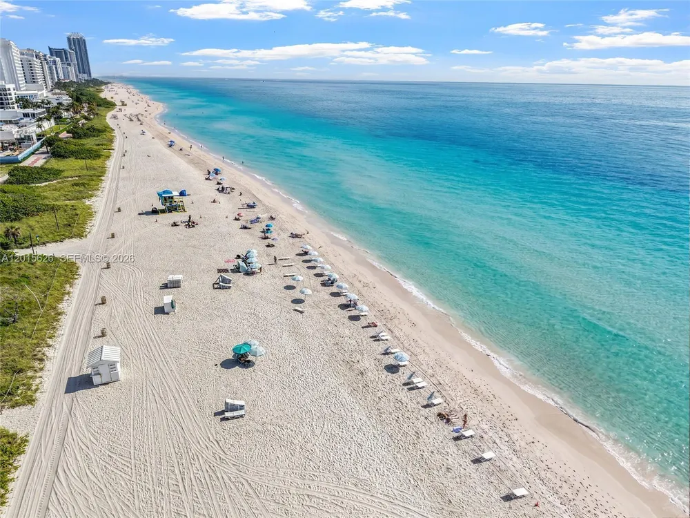 5255 Collins Ave, Miami Beach, FL 33140