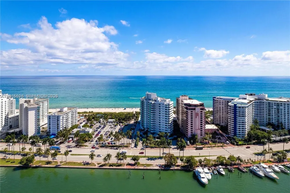 5255 Collins Ave, Miami Beach, FL 33140