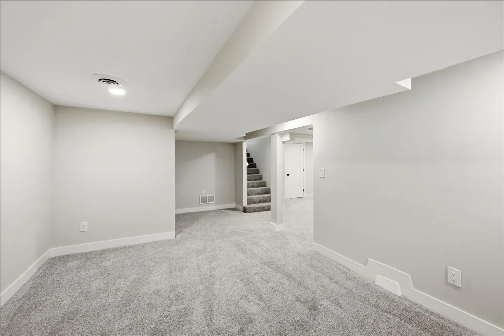 3370 Library Ln, St Louis Park, MN 55426