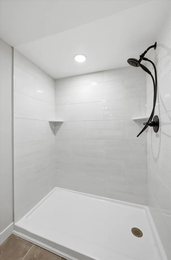 3370 Library Ln, St Louis Park, MN 55426