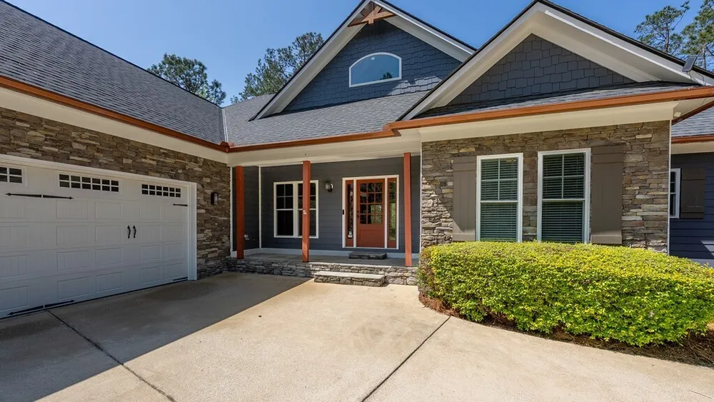 900 Oakcrest Dr, Columbus, GA 31904