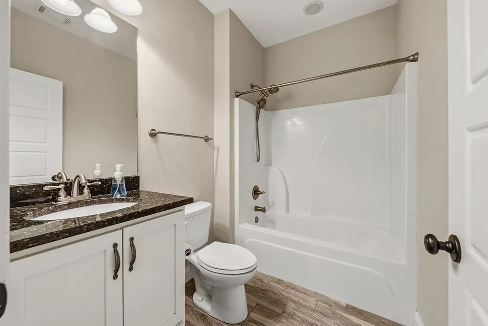 900 Oakcrest Dr, Columbus, GA 31904