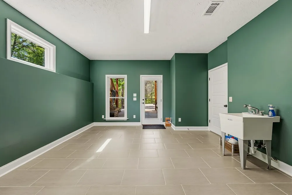 900 Oakcrest Dr, Columbus, GA 31904