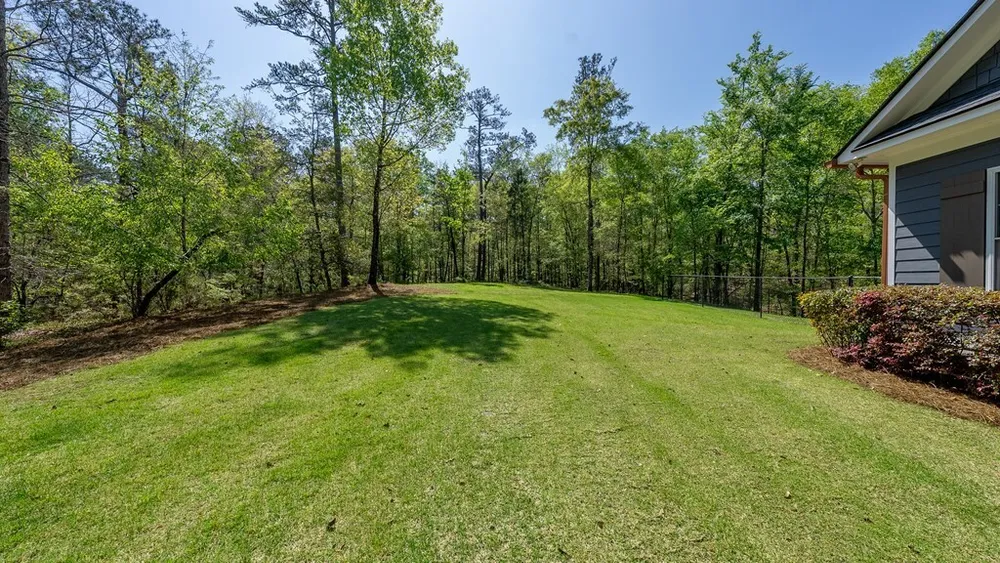 900 Oakcrest Dr, Columbus, GA 31904