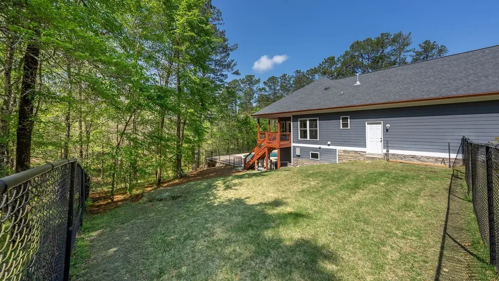 900 Oakcrest Dr, Columbus, GA 31904