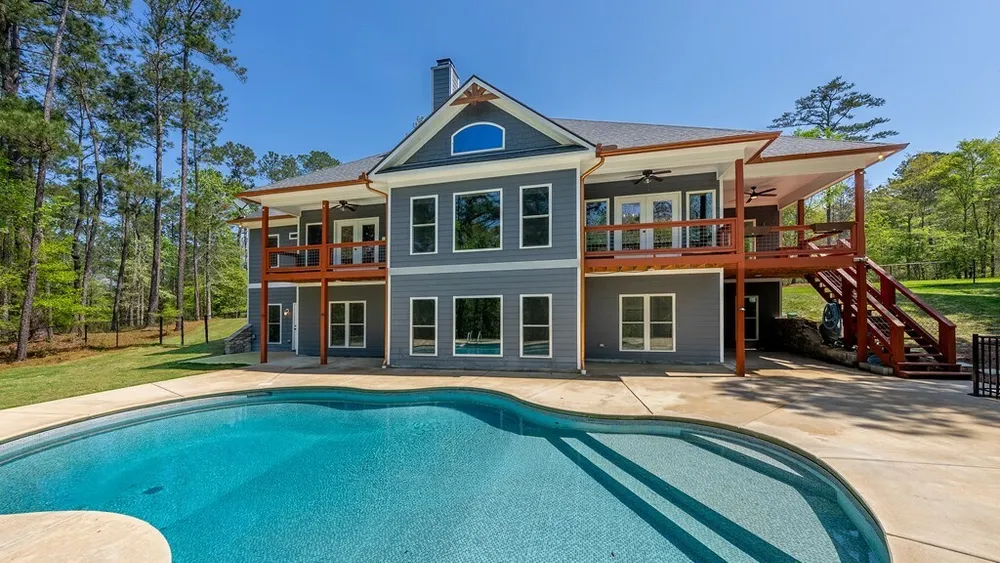 900 Oakcrest Dr, Columbus, GA 31904