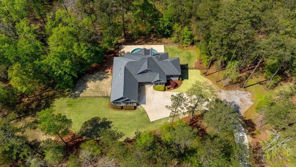900 Oakcrest Dr, Columbus, GA 31904