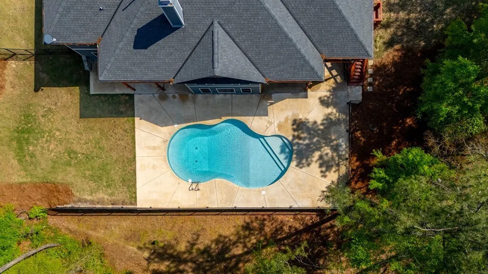 900 Oakcrest Dr, Columbus, GA 31904