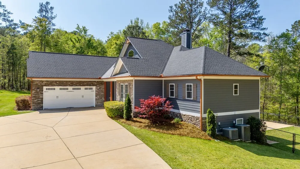 900 Oakcrest Dr, Columbus, GA 31904