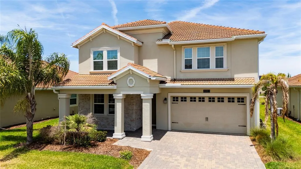 8983 Croquet Ct, Davenport, FL 33896