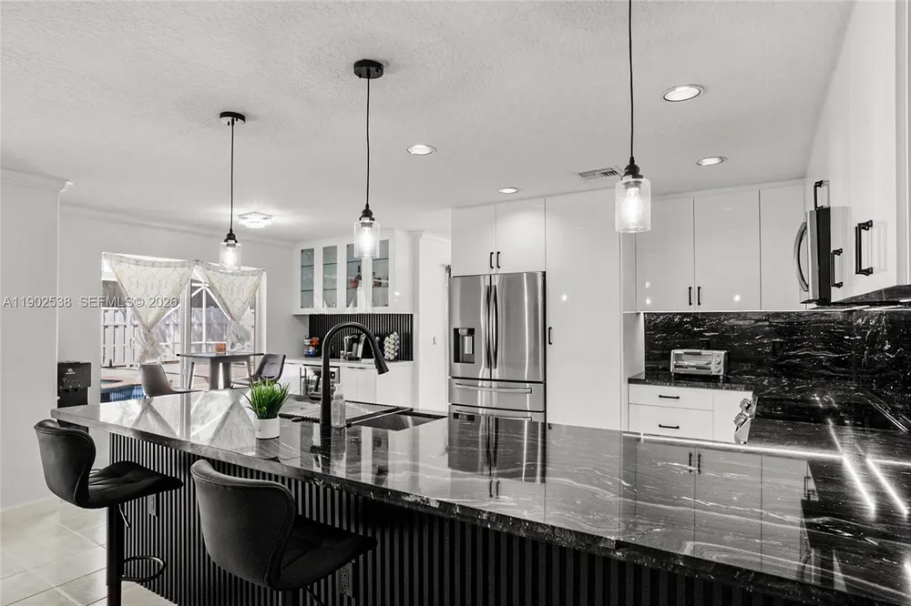 2261 NW 139th Ave, Sunrise, FL 33323
