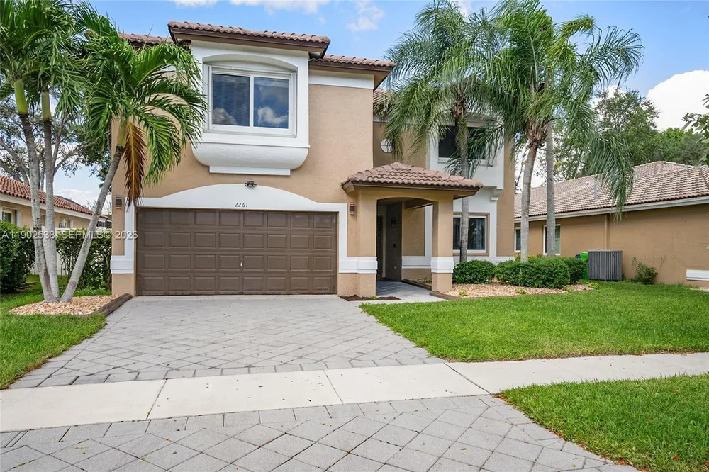 2261 NW 139th Ave, Sunrise, FL 33323