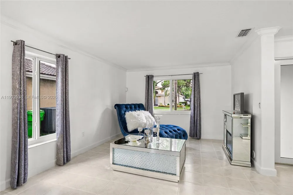 2261 NW 139th Ave, Sunrise, FL 33323