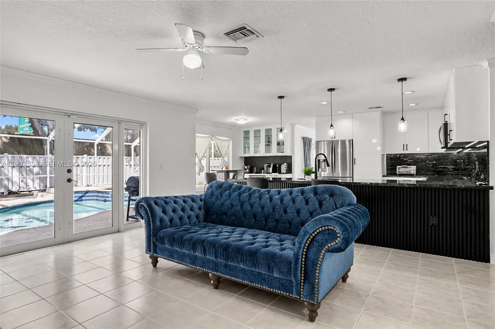 2261 NW 139th Ave, Sunrise, FL 33323