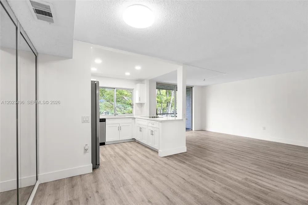 9091 Lime Bay Blvd, Tamarac, FL 33321