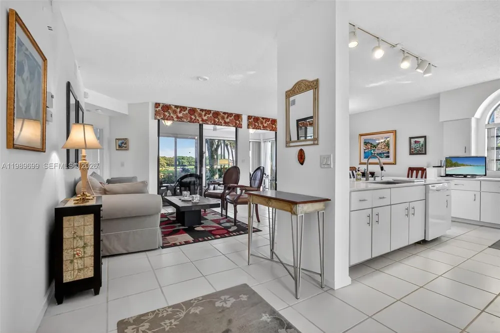 8033 Aberdeen Dr, Boynton Beach, FL 33472