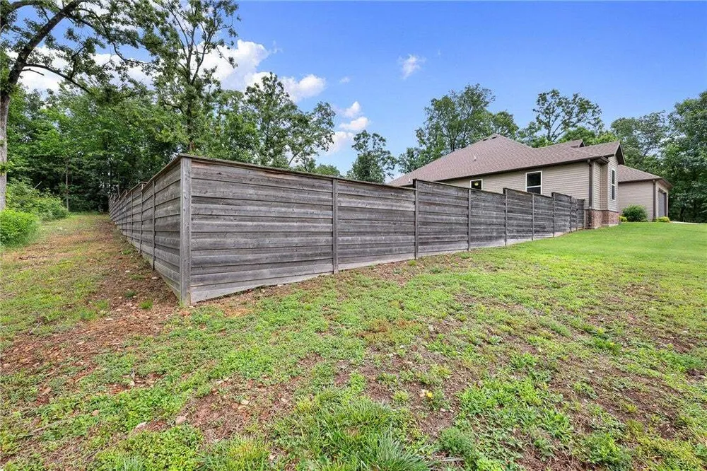 17 Worth Pl, Bella Vista, AR 72715
